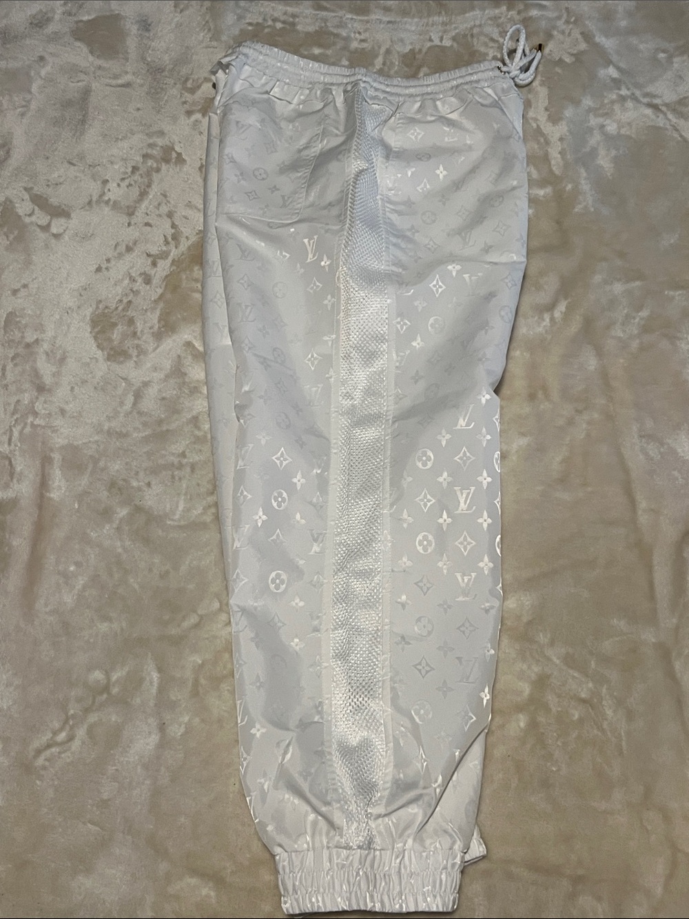 NWOT LOUIS VUITTON 🤍 WHITE NYLON JOGGER SWEATPANT/HOODED ZIP JACKET SET Women L - Picture 6 of 15